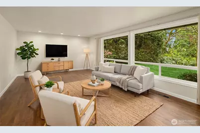 2711 101st Place NE, Bellevue, WA 98004 - Photo 5