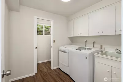 2711 101st Place NE, Bellevue, WA 98004 - Photo 19