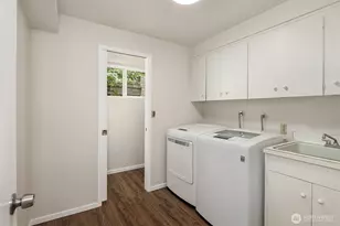 2711 101st Pl NE, Bellevue, WA 98004 - Photo 19