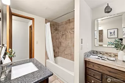8451 40th Avenue SW, Seattle, WA 98136 - Photo 21