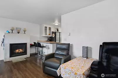 9007 10th Street NE, Lake Stevens, WA 98258 - Photo 3