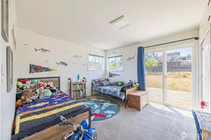 820 W 12th St, Port Angeles, WA 98363 - Photo 17