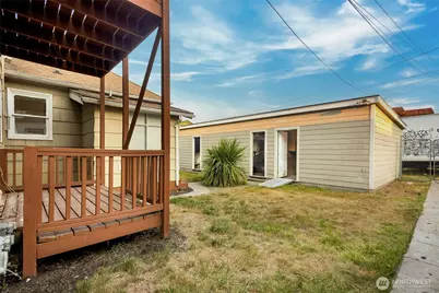 758 S 39th Street, Tacoma, WA 88418 - Photo 21