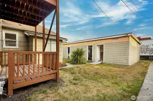 758 S 39th St, Tacoma, WA 88418 - Photo 21