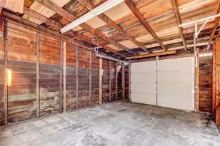 758 S 39th St, Tacoma, WA 88418 - Photo 29