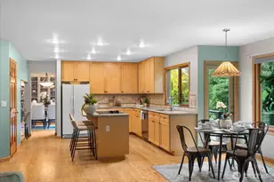 16690 SE 50th Pl, Bellevue, WA 98006 - Photo 11
