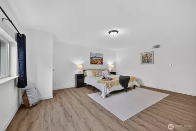 4042 5th Avenue NE, Seattle, WA 98105 - Photo 29