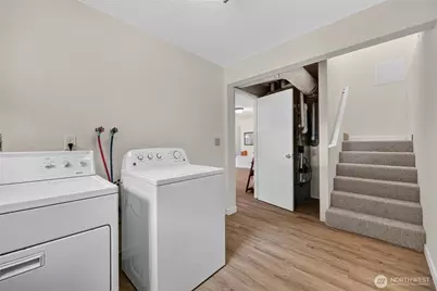 4042 5th Avenue NE, Seattle, WA 98105 - Photo 33