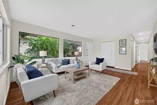 4042 5th Ave NE, Seattle, WA 98105 - Photo 9
