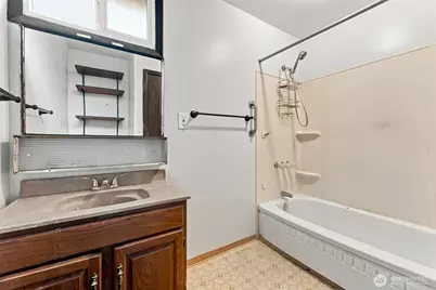7955 29th Avenue SW, Seattle, WA 98126 - Photo 9