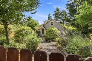 14350 Corliss Ave N, Seattle, WA 98133 - Photo 17