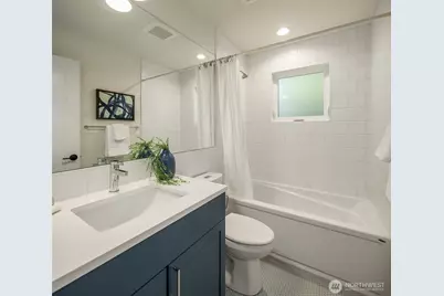 7064 Cleopatra Place NW, Seattle, WA 98117 - Photo 19