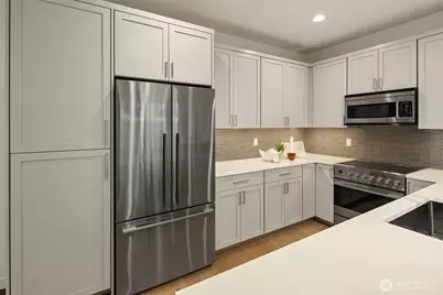 7064 Cleopatra Place NW, Seattle, WA 98117 - Photo 9