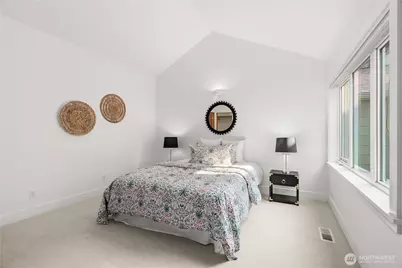144 Wood Avenue SW #203, Bainbridge Island, WA 98110 - Photo 15