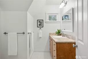 144 Wood Ave SW, Bainbridge Island, WA 98110 - Photo 25