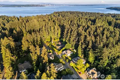 9545 NE Idel Weis Court, Bainbridge Island, WA 98110 - Photo 37
