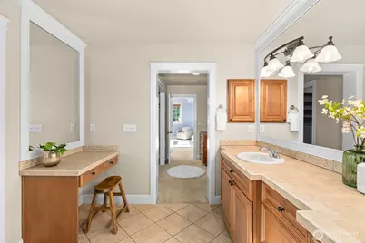 9545 NE Idel Weis Court, Bainbridge Island, WA 98110 - Photo 27