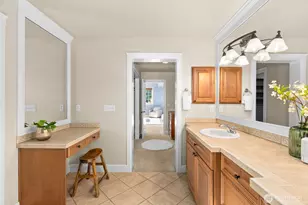 9545 NE Idel Weis Ct, Bainbridge Island, WA 98110 - Photo 27