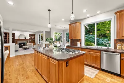 9545 NE Idel Weis Court, Bainbridge Island, WA 98110 - Photo 13