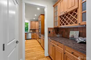 9545 NE Idel Weis Ct, Bainbridge Island, WA 98110 - Photo 11