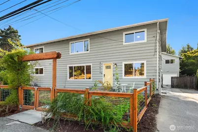21516 52nd Avenue W, Mountlake Terrace, WA 98043 - Photo 1