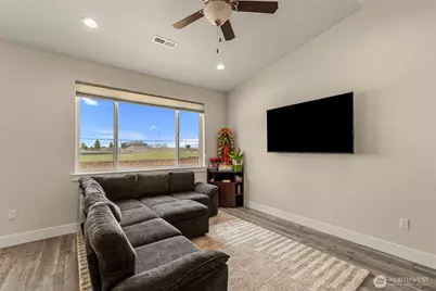 1505 7th Avenue NE, Quincy, WA 98848 - Photo 15