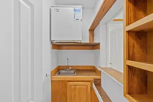 8809 Earl Ave NW, Seattle, WA 98117 - Photo 23