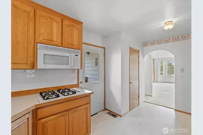8809 Earl Avenue NW, Seattle, WA 98117 - Photo 7