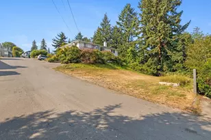 88 Xx Earl Ave NW, Seattle, WA 98117 - Photo 1