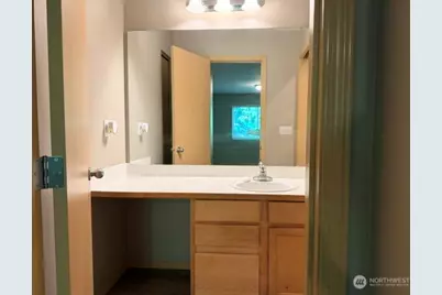 405 118 Street E, Tacoma, WA 98445 - Photo 15