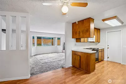20601 Church Lake Drive E, Bonney Lake, WA 98391 - Photo 5