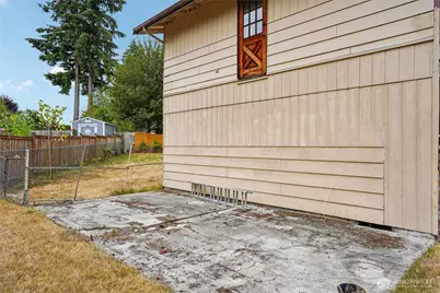20601 Church Lake Drive E, Bonney Lake, WA 98391 - Photo 31