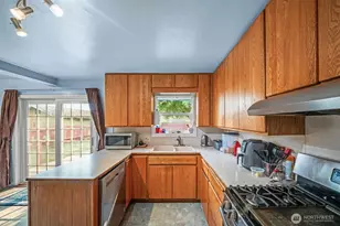 315 Latona St, Centralia, WA 98531 - Photo 11