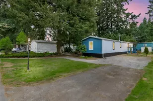 8915 226th St E, Graham, WA 98338 - Photo 11