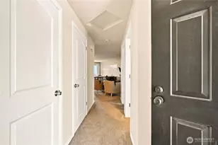 9815 Holly Dr, Everett, WA 98204 - Photo 3
