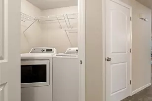 9815 Holly Dr, Everett, WA 98204 - Photo 19