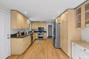 3020 169th Ave NE, Bellevue, WA 98008 - Photo 9