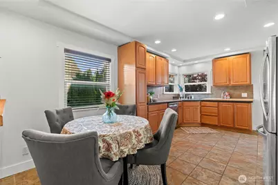801 N Stevens Street, Tacoma, WA 98406 - Photo 9