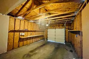 818 138 St E, Tacoma, WA 98445 - Photo 11