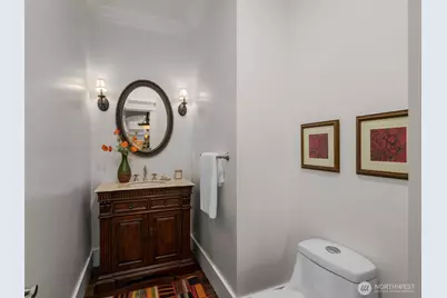1007 W Newell Street, Seattle, WA 98119 - Photo 17