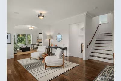 1007 W Newell Street, Seattle, WA 98119 - Photo 9