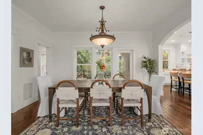 1007 W Newell Street, Seattle, WA 98119 - Photo 11