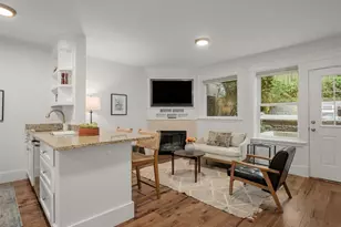 1007 W Newell St, Seattle, WA 98119 - Photo 29