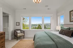 1007 W Newell St, Seattle, WA 98119 - Photo 19