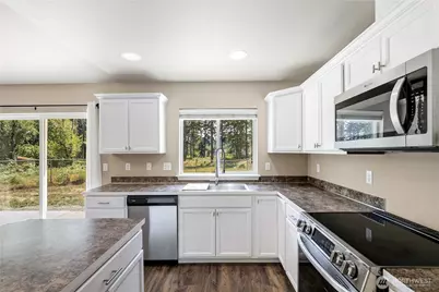 23519 152nd Avenue E, Graham, WA 98338 - Photo 11