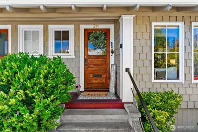 211 19th Avenue SW, Olympia, WA 98501 - Photo 1