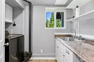 860 Valley View Place SW, Issaquah, WA 98027 - Photo 19