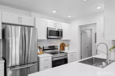 515 Lake Street S #205, Kirkland, WA 98033 - Photo 7