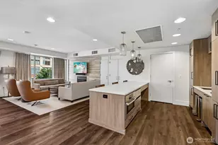 910 Lenora St, Seattle, WA 98121 - Photo 19