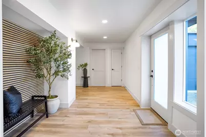 11647 Beacon Avenue S, Seattle, WA 98178 - Photo 3